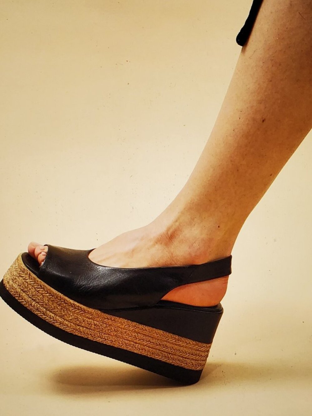 Lonza new in a box platform sandals, black